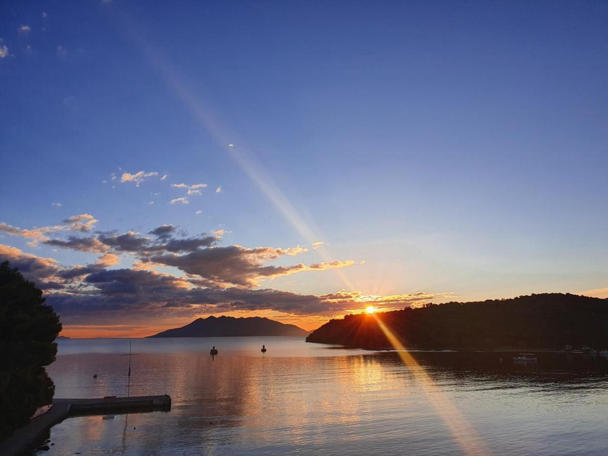 Hotel Mike Epidaurus Екстериор снимка