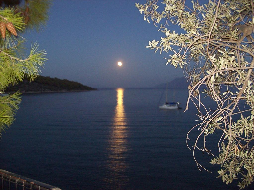 Hotel Mike Epidaurus Екстериор снимка