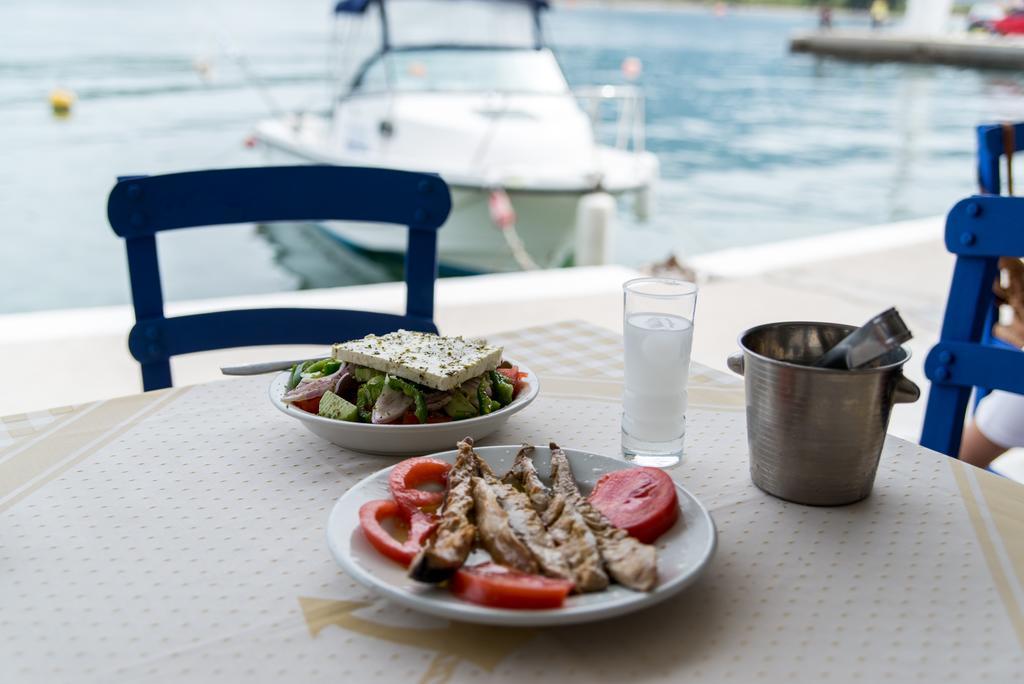 Hotel Mike Epidaurus Екстериор снимка